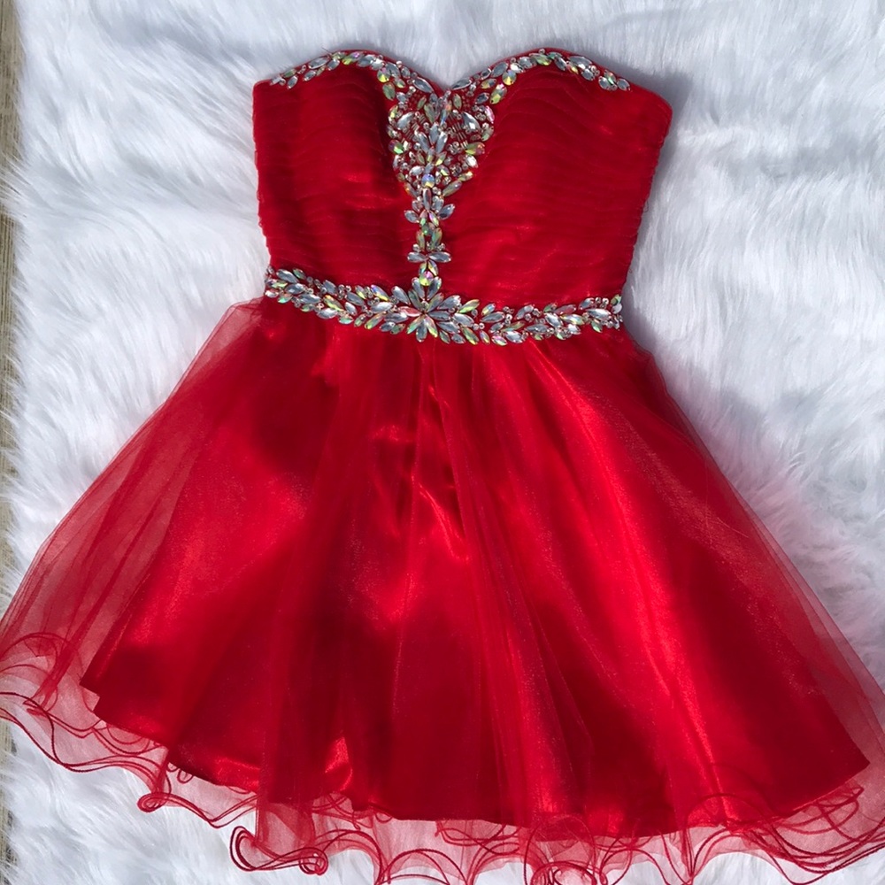 deb red party/prom/pageant dress size 3/4. EUC